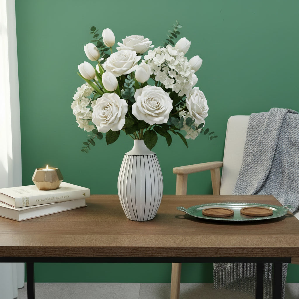 Κεραμικό Βάζο Ριγέ Λευκό–Μαύρο – 28 εκ. Διακοσμητικό Χώρου