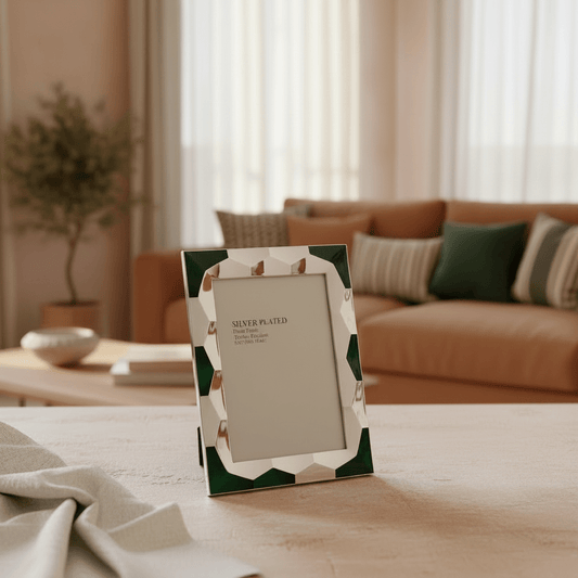 Silver - Plated Photo Frame with 3D Corners 13x18cm - Frames - VassoHome