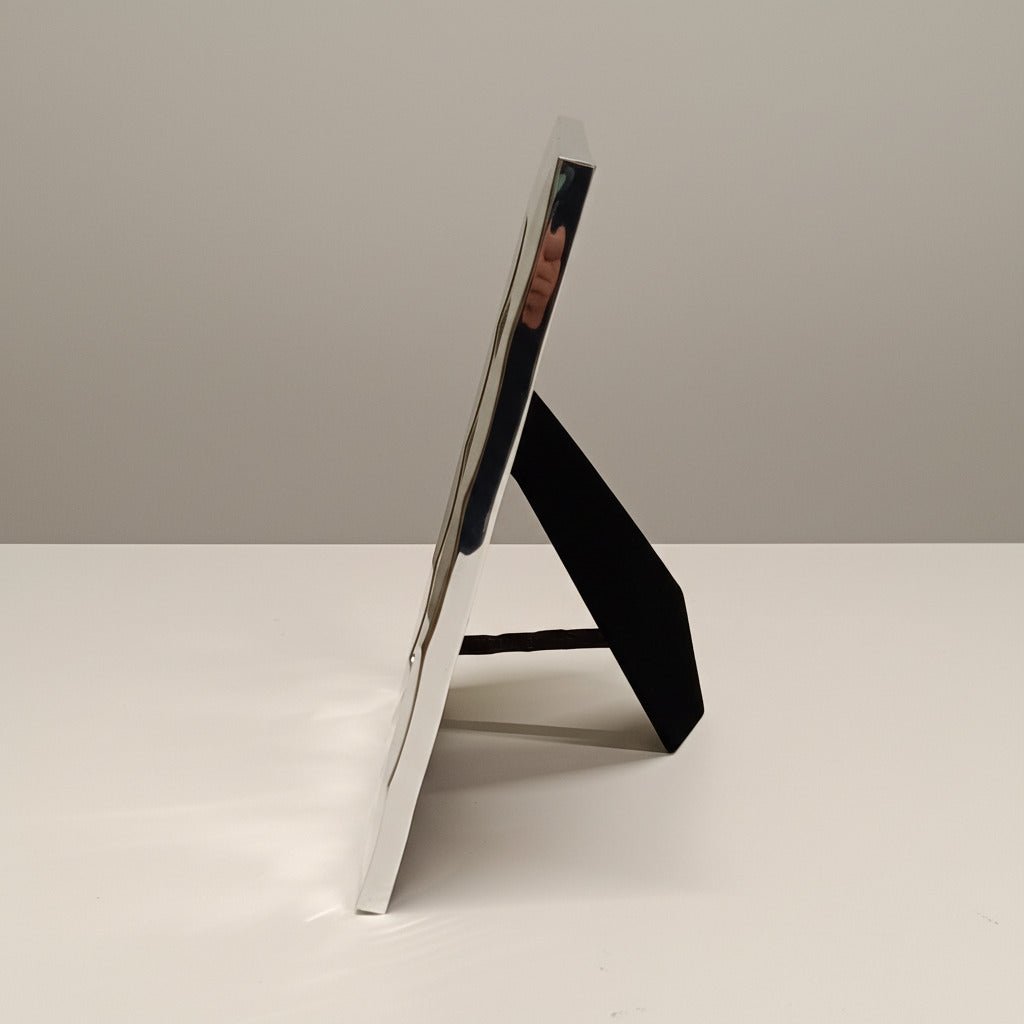 Silver - Plated Photo Frame with 3D Corners 13x18cm - Frames - VassoHome